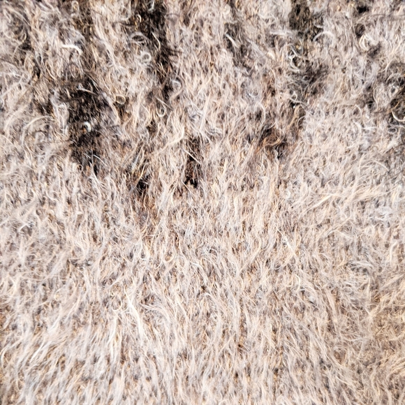 COCOGIO Crew Neck Sweater - Picture 5 of 9